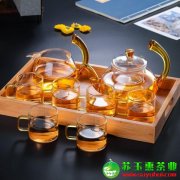 用玻璃茶具泡茶有什么好处，玻璃茶具的选购技巧