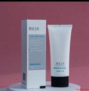 颜值主角氨基酸保湿洁面乳